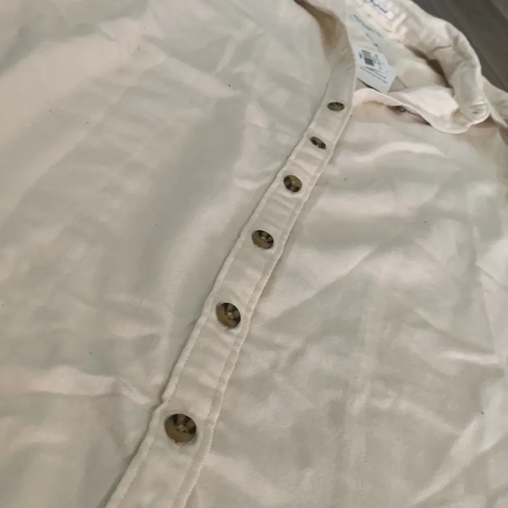 NWT A&F button down - Picture 2 of 4